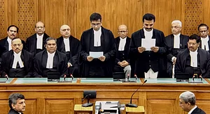 PTI : Chief Justice of India (CJI) Justice DY Chandrachud administers oath of office to Justice R Mahadevan during the latter�s swearing-in ceremony as Judge of Supreme Court of India, in New Delhi, Thursday